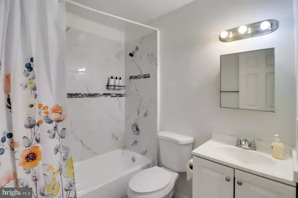 Washington, DC 20001,1908 9TH ST NW #A