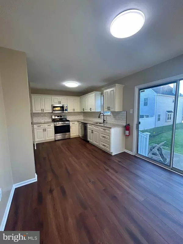 Sewell, NJ 08080,1020 HILLSBORO CT