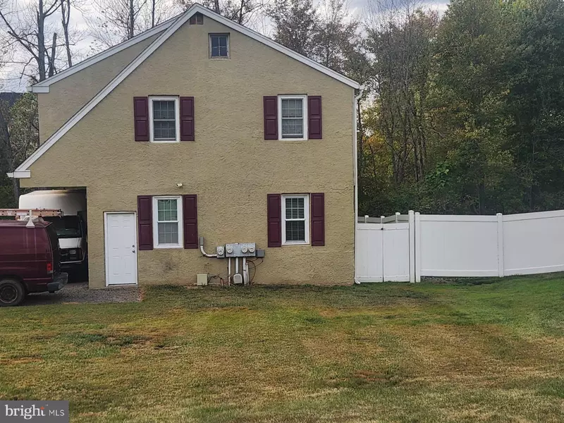 2415 STREET RD, Warrington, PA 18976