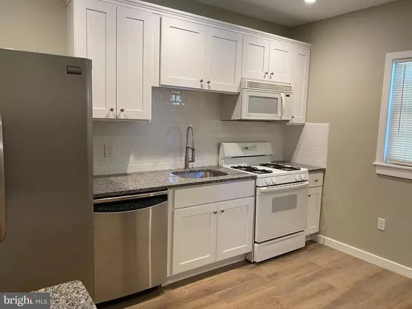 Philadelphia, PA 19125,445 E FLORA ST