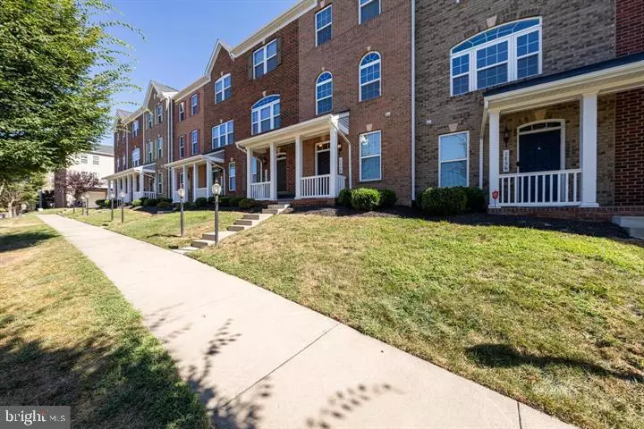 1738 FEATHERSTONE RD, Woodbridge, VA 22191