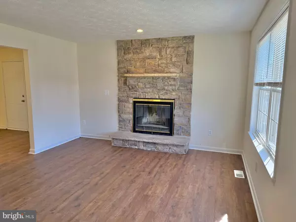 Fredericksburg, VA 22407,11516 WOODLAND VIEW DR