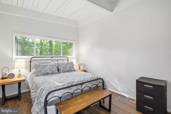 Annandale, VA 22003,7717 DONNYBROOK CT #201