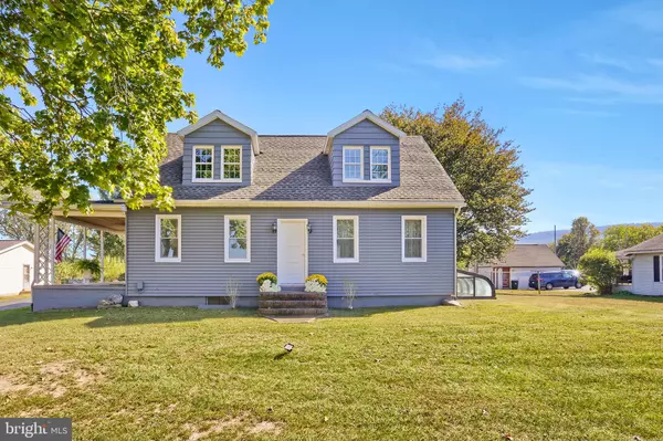 3209 PETERS MOUNTAIN RD, Halifax, PA 17032