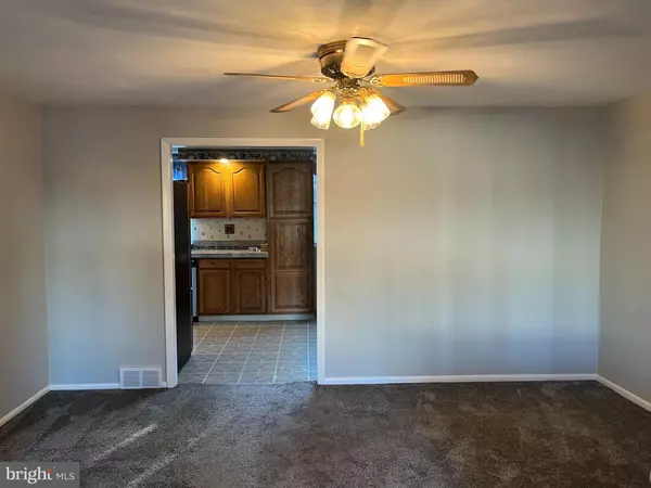 Philadelphia, PA 19154,4417 CROSLAND RD