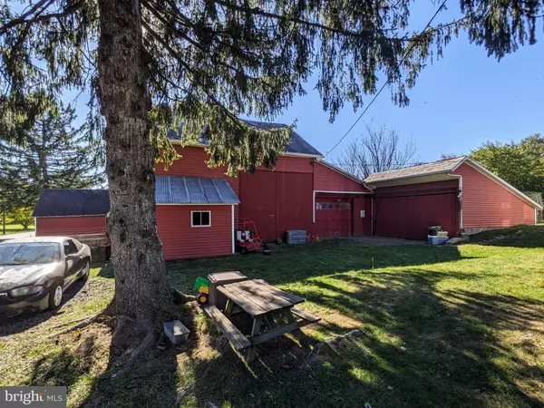 Bath, PA 18014,1588 BUSHKILL CENTER RD
