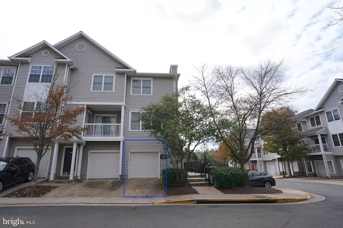 Fairfax, VA 22033,4533 SUPERIOR SQ