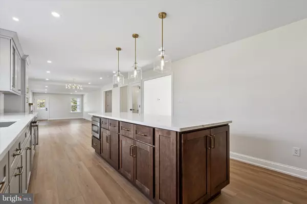 Berwyn, PA 19312,896 CONESTOGA RD