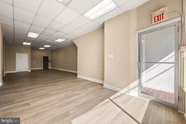 Upper Darby, PA 19082,7419 CHESTER PIKE