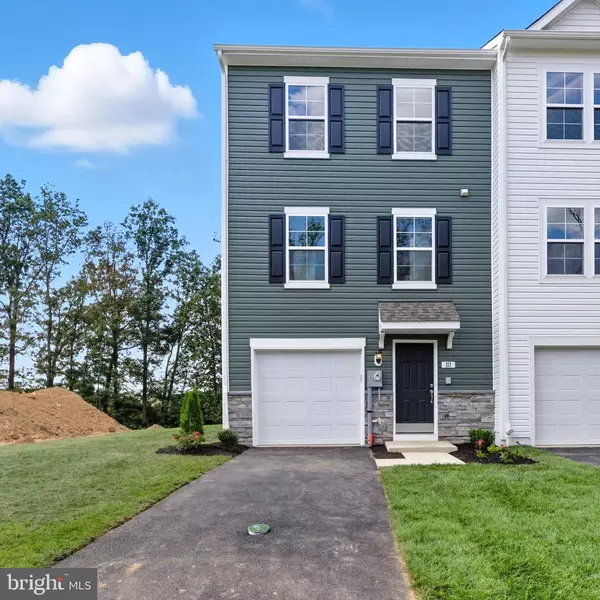 111 HOMESTEAD DR, Hanover, PA 17331