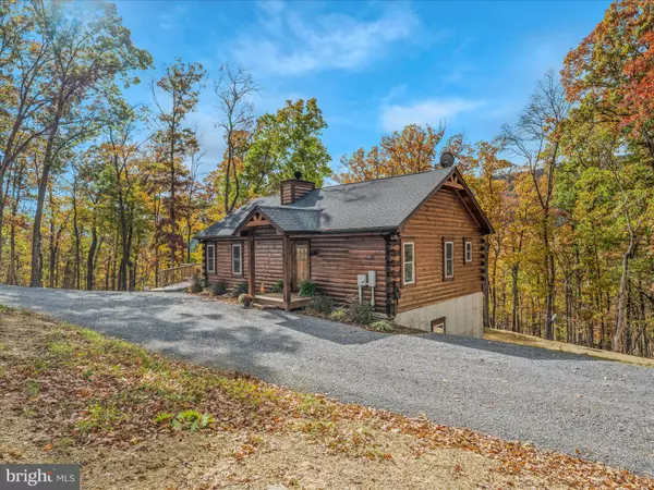 Berkeley Springs, WV 25411,367 DOMINION TRL