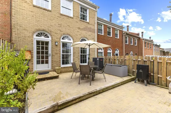 Alexandria, VA 22306,2468 WINDBREAK DR