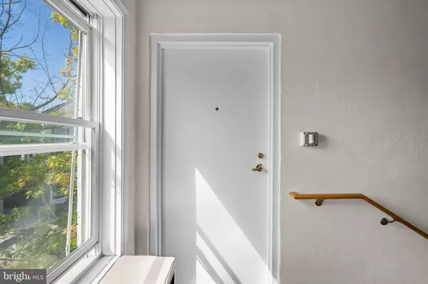 Gaithersburg, MD 20878,402 MAIN ST #300