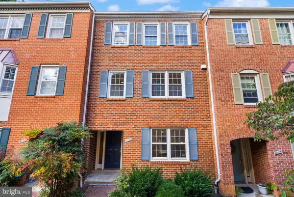 Arlington, VA 22201,1022 N CLEVELAND ST