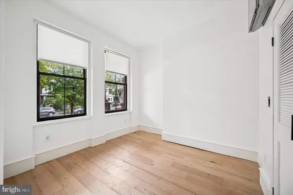 Philadelphia, PA 19143,4923 WARRINGTON AVE