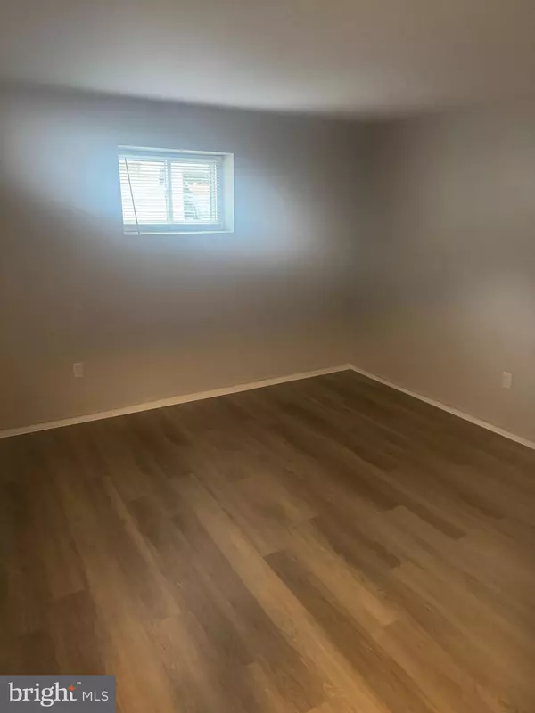 York, PA 17401,283 PARK ST #A13