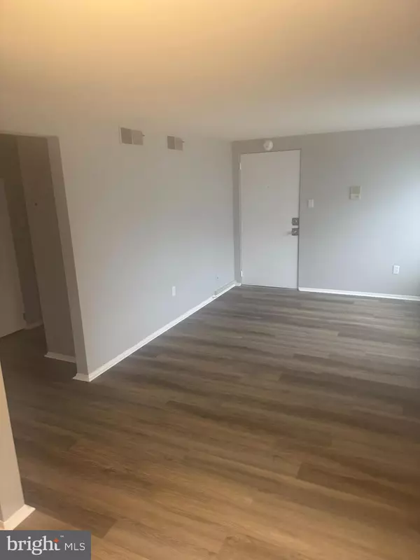 York, PA 17401,283 PARK ST #C10