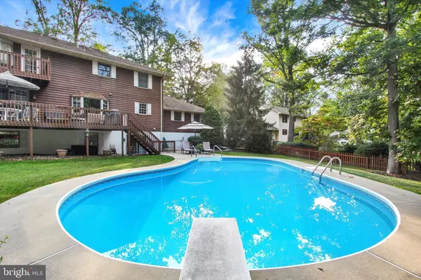 Hanover, PA 17331,121 OAK HILLS DR