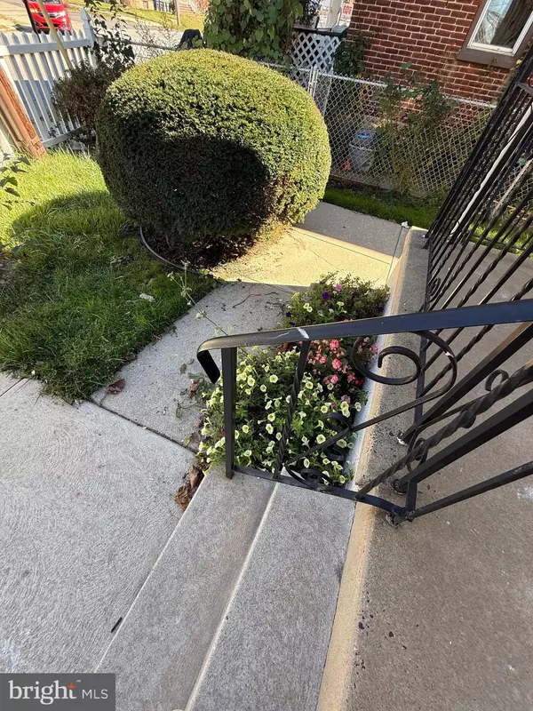 Crum Lynne, PA 19022,241 FAIRVIEW RD