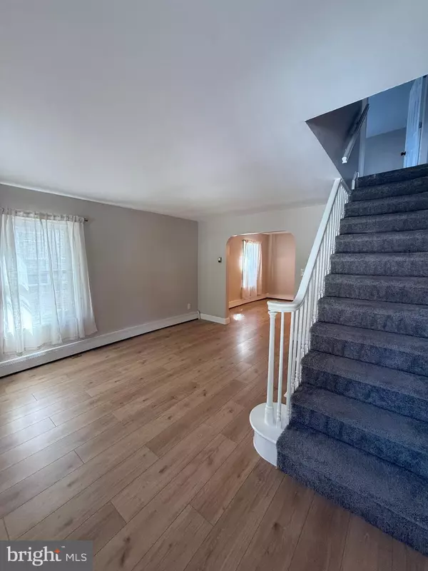 Crum Lynne, PA 19022,241 FAIRVIEW RD