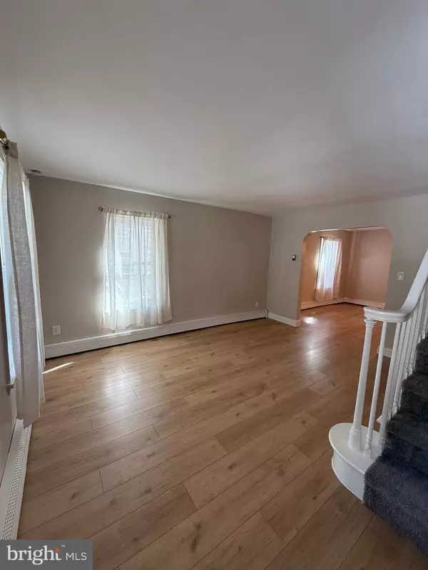 Crum Lynne, PA 19022,241 FAIRVIEW RD