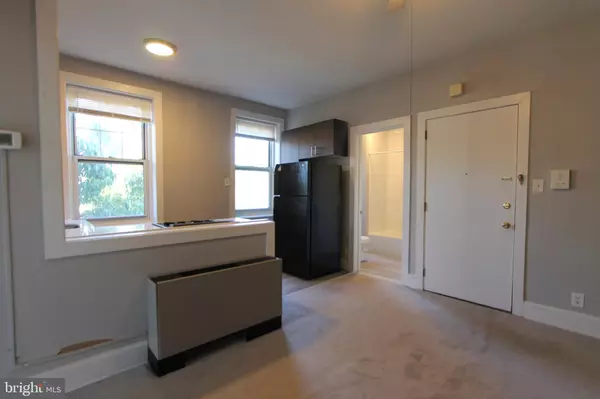 Philadelphia, PA 19118,7942 GERMANTOWN AVE #302