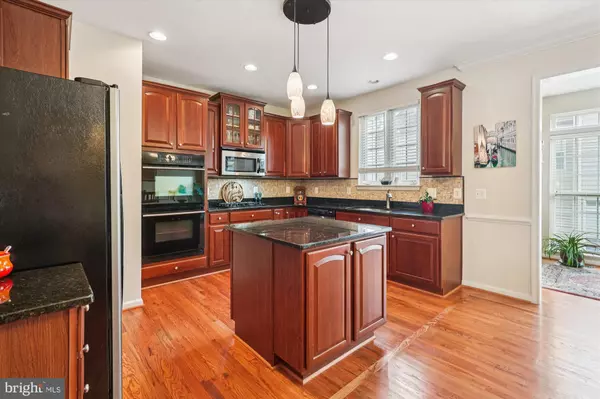 Lorton, VA 22079,9327 HUNDITH HILL CT