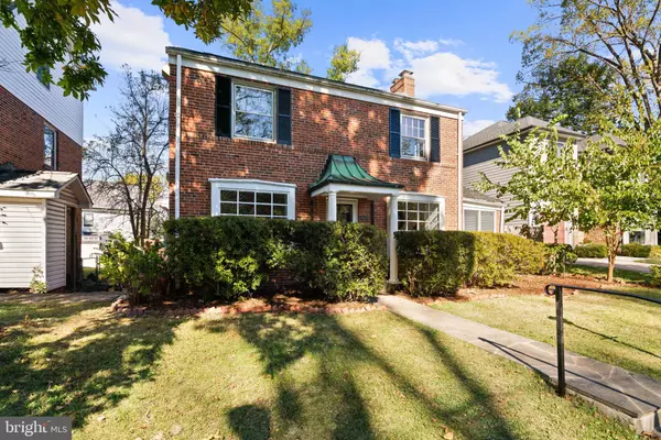 Bethesda, MD 20814,5621 HUNTINGTON PKWY