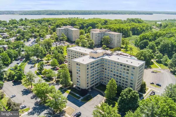 Alexandria, VA 22307,6641 WAKEFIELD DR #506