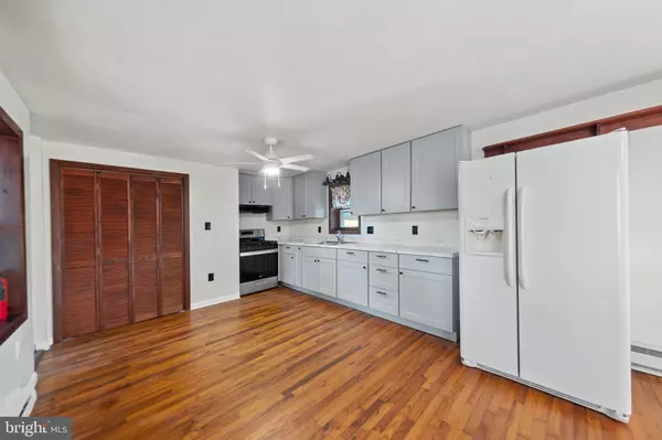 Winchester, VA 22603,290 HOWARDS CHAPEL RD