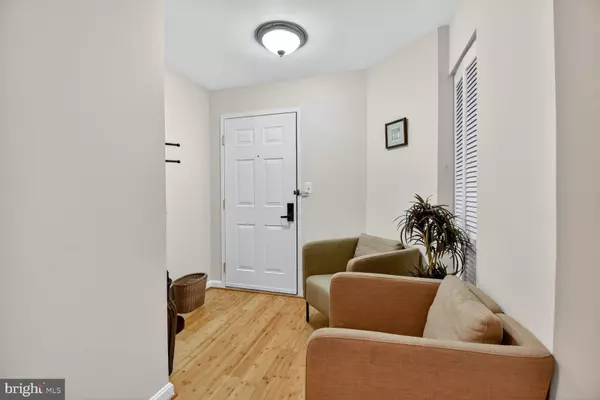 Arlington, VA 22201,1001 N VERMONT ST #102