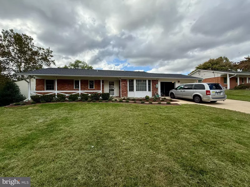 2982 GLENORA LN, Rockville, MD 20850