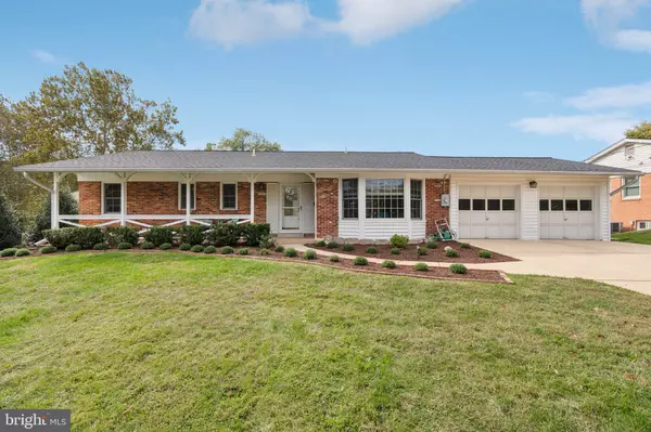 2982 GLENORA LN, Rockville, MD 20850