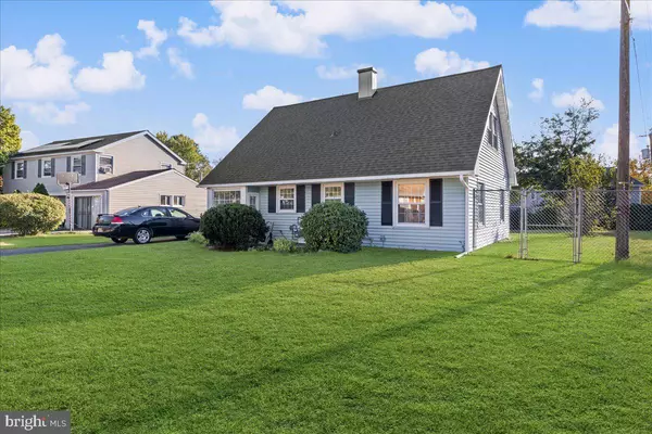 Willingboro, NJ 08046,6 BERKSHIRE LN