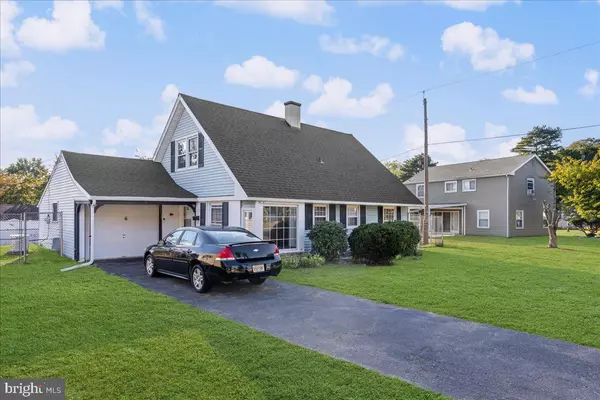 Willingboro, NJ 08046,6 BERKSHIRE LN