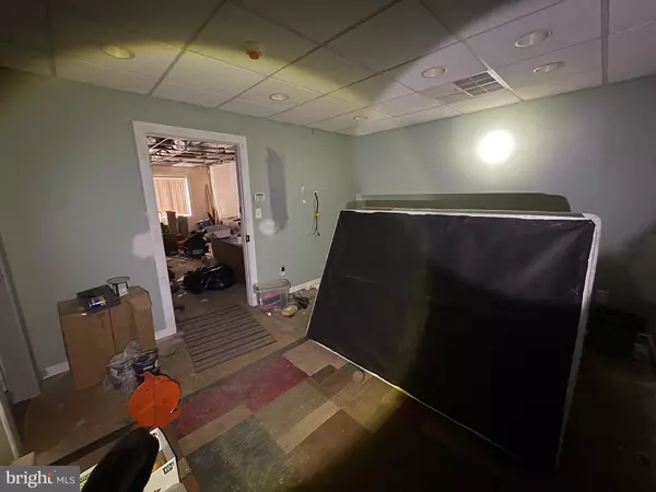 Trenton, NJ 08611,738 ADELINE ST