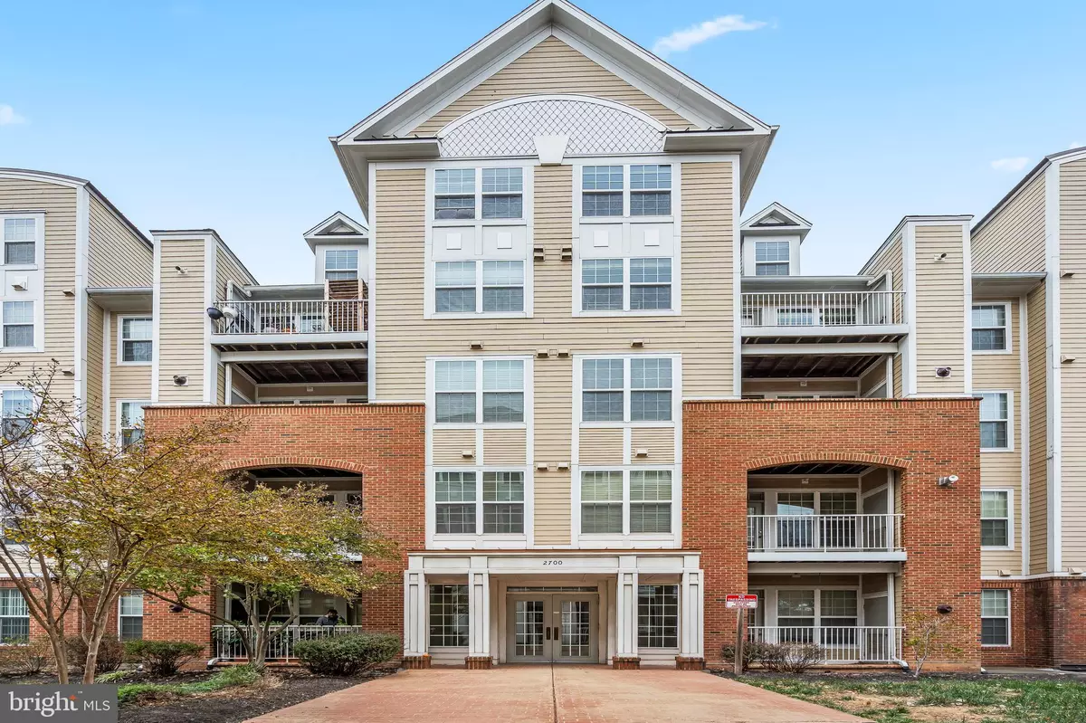 Vienna, VA 22180,2700 BELLFOREST CT #210