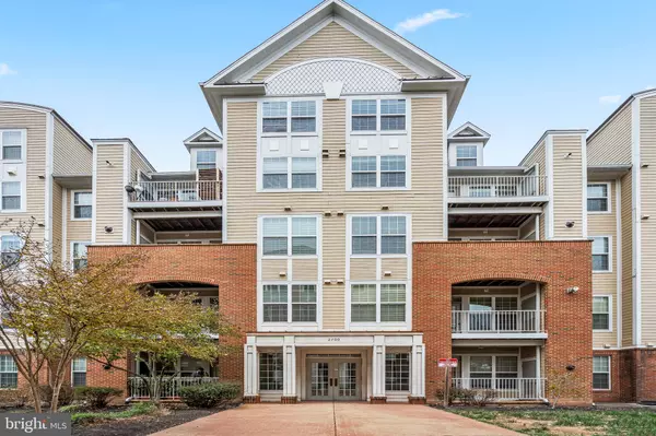 2700 BELLFOREST CT #210, Vienna, VA 22180