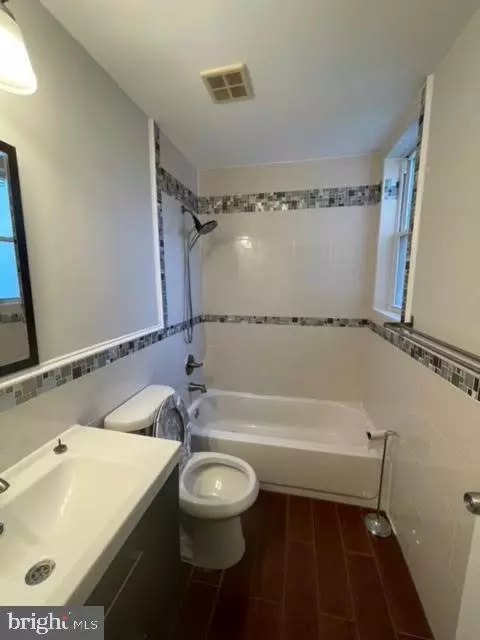 2653 S SARTAIN ST, Philadelphia, PA 19148
