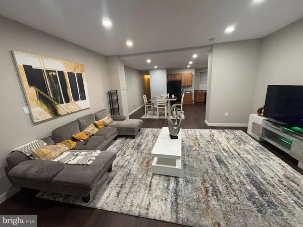 Baltimore, MD 21201,222 N LIBERTY ST