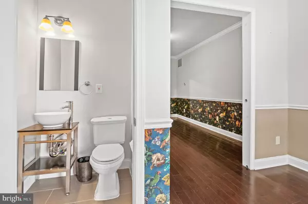 Baltimore, MD 21218,348 WHITRIDGE AVE