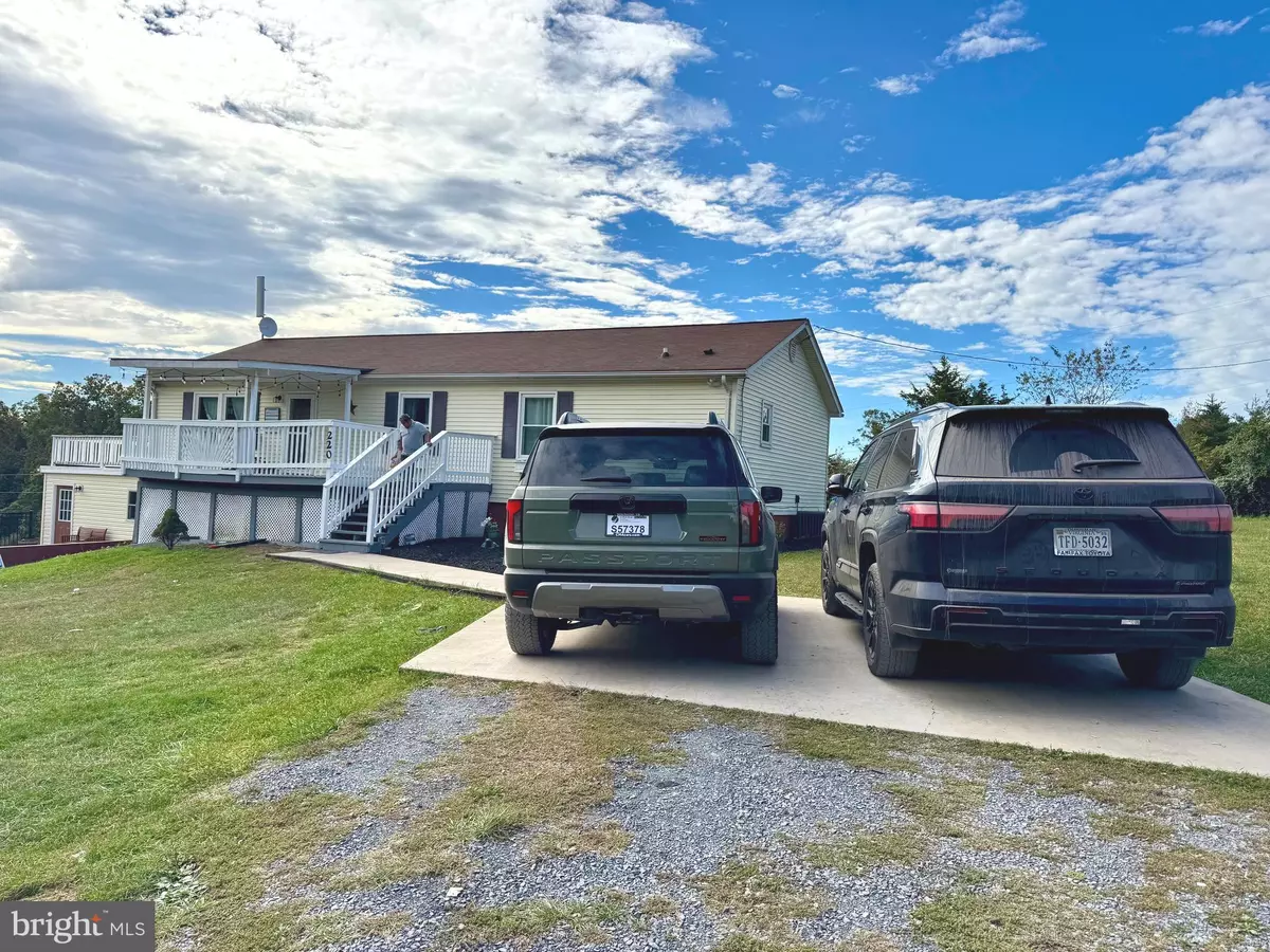 Winchester, VA 22602,220 SNAPPY LN