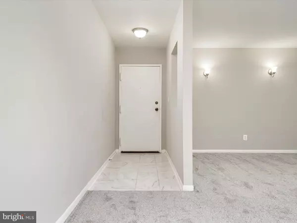 Columbia, MD 21045,9639 WHITEACRE RD #B-1