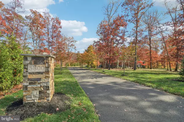 Fairfax, VA 22030,5800 FOX CHAPEL ESTATES DR