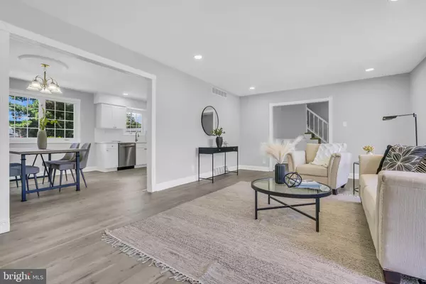 Burlington, NJ 08016,3 PEACHTREE LN
