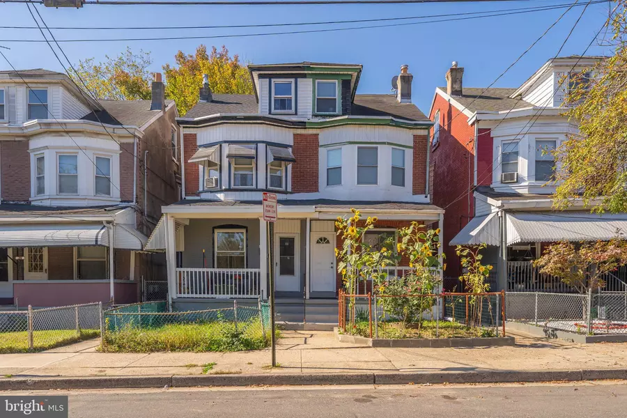 25 EVANS AVE, Trenton, NJ 08638