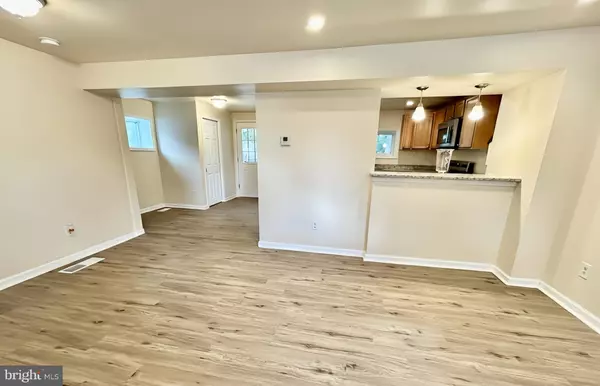 Bristol, PA 19007,5617 BEAVER DAM RD