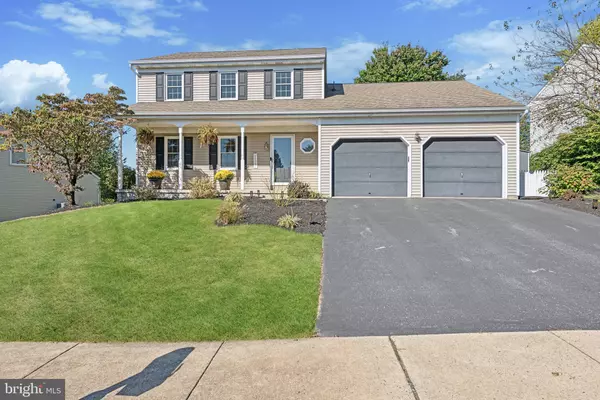 11 CARRIAGE LN, Ephrata, PA 17522