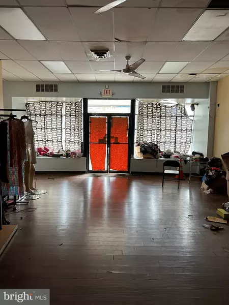 3721 GARRETT RD, Drexel Hill, PA 19026