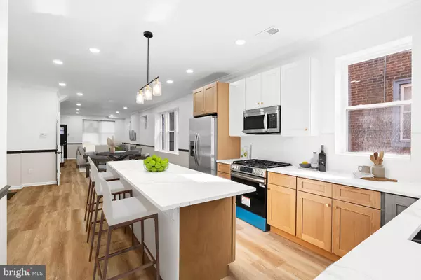 1012 LINDLEY AVE, Philadelphia, PA 19141